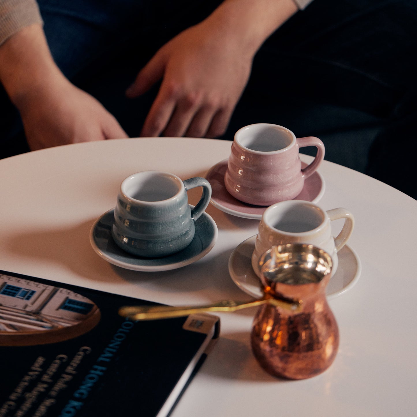 Taza y Plato para Café Ibrik (110ml) – Edición Pierre de Chanterac